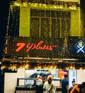 7 plates benson town